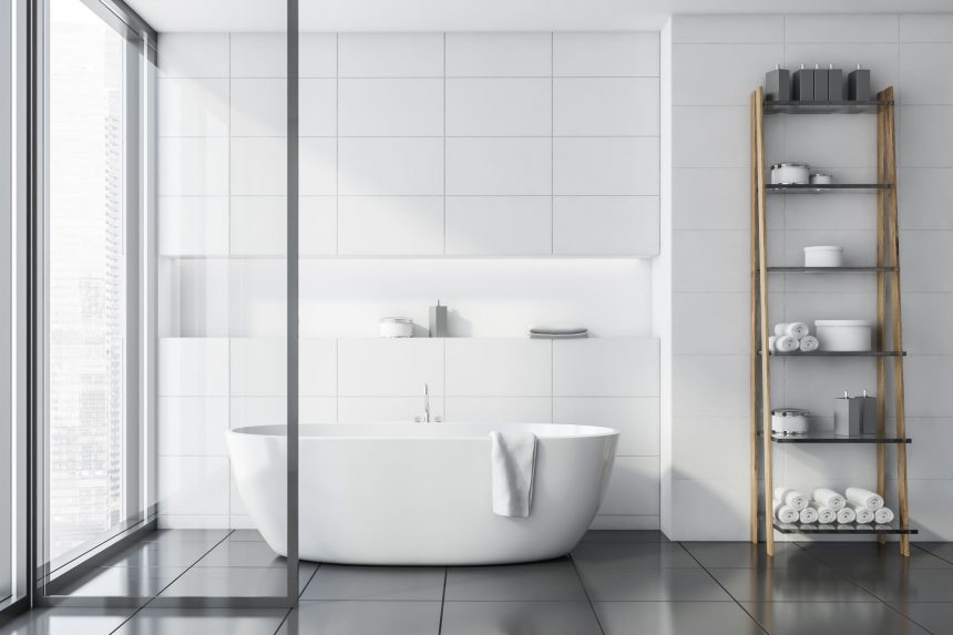 AdobeStock_279386803 (1) (2) How to choose tiles and equipment for a small bathroom?